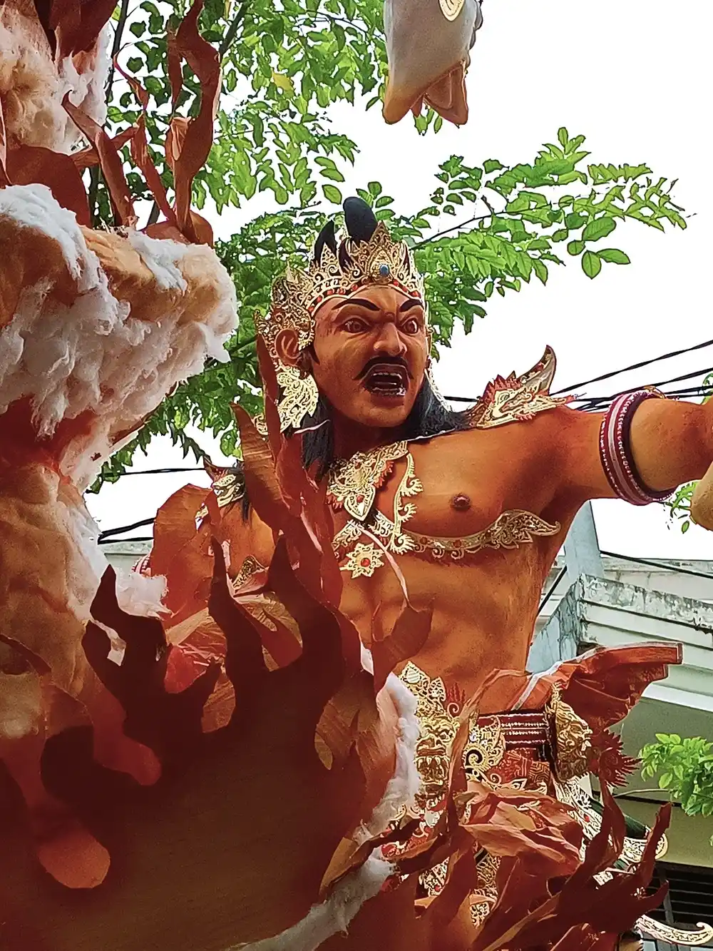 Parade Ogoh-Ogoh di Bali.